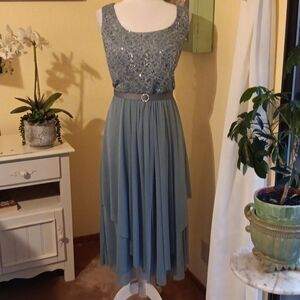 R & M Collection Dress. Bridesmaid. Mother Of The Bride